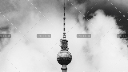 demo-attachment-80-polaroidville-408585-unsplash-1